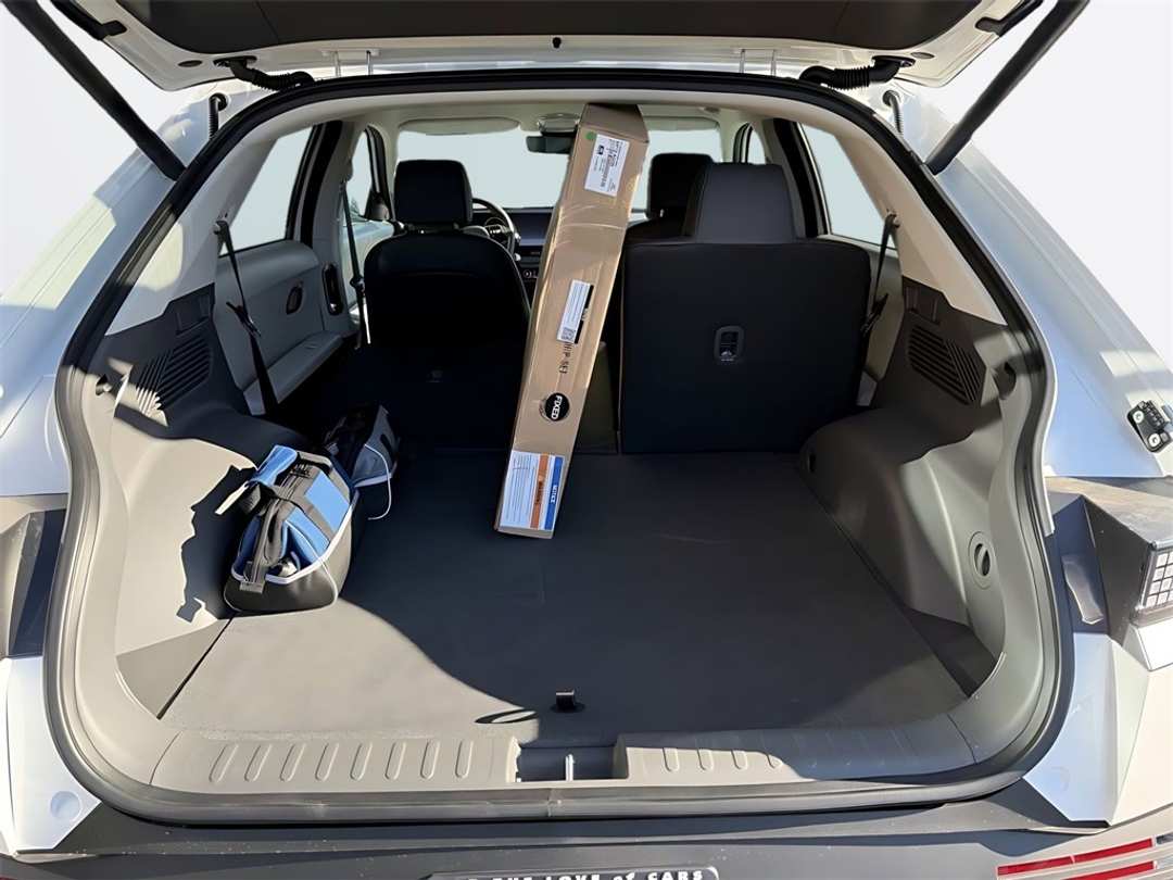 2026 Hyundai Ioniq 5 SEL - Image 10