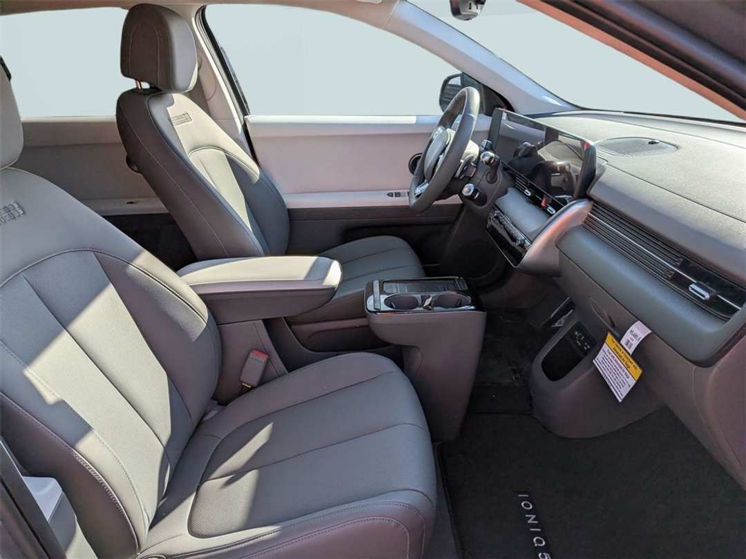 2026 Hyundai Ioniq 5 SEL - Image 33