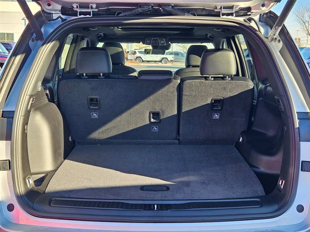 2025 Jeep Grand Cherokee Limited - Image 31