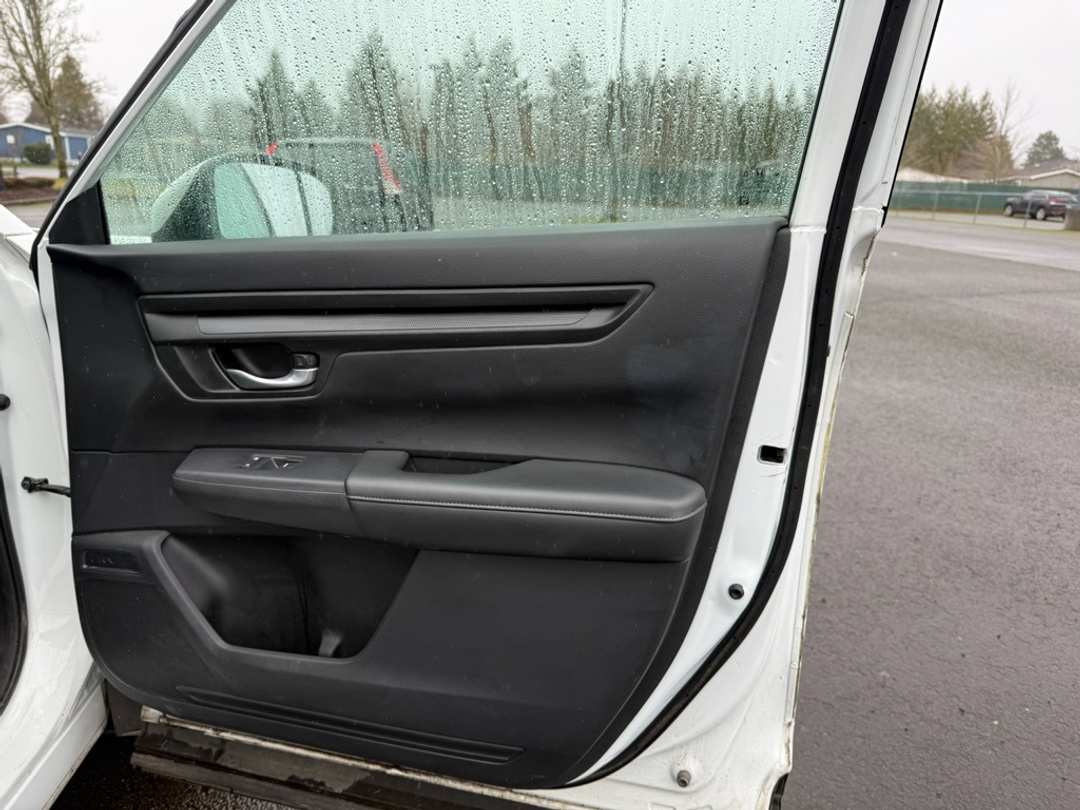 2024 Honda CR-V LX - Image 23