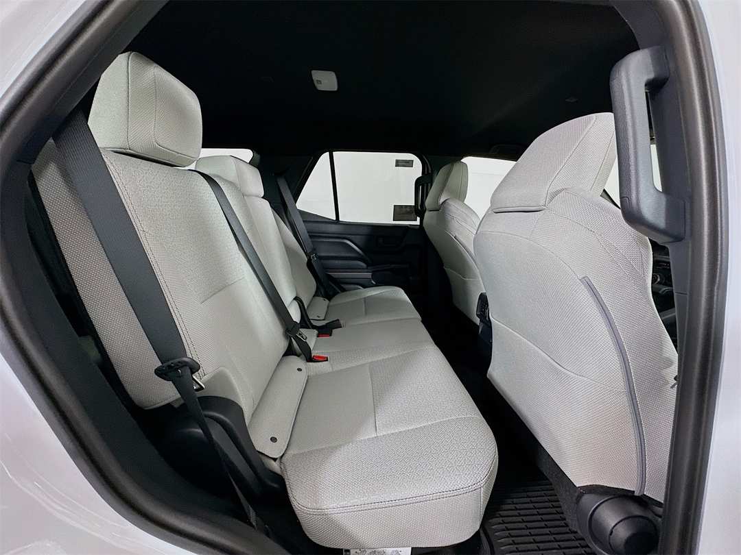 2026 Toyota 4Runner SR5 - Image 27