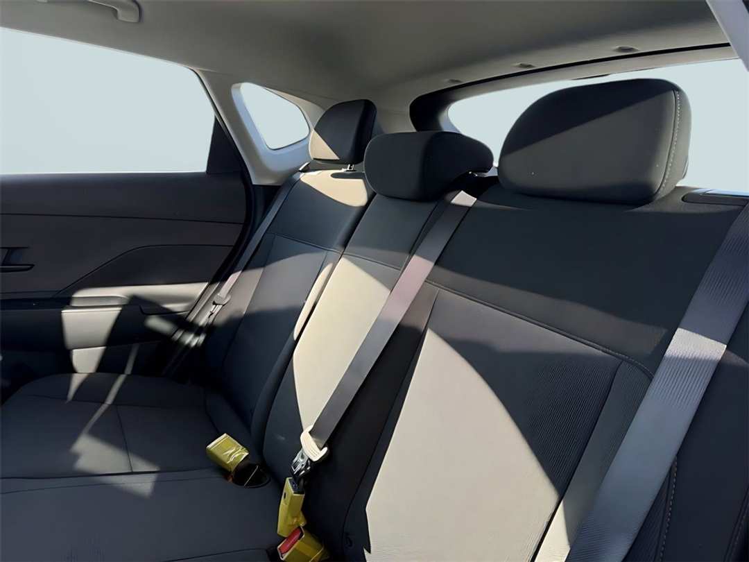 2026 Hyundai Kona SE - Image 29