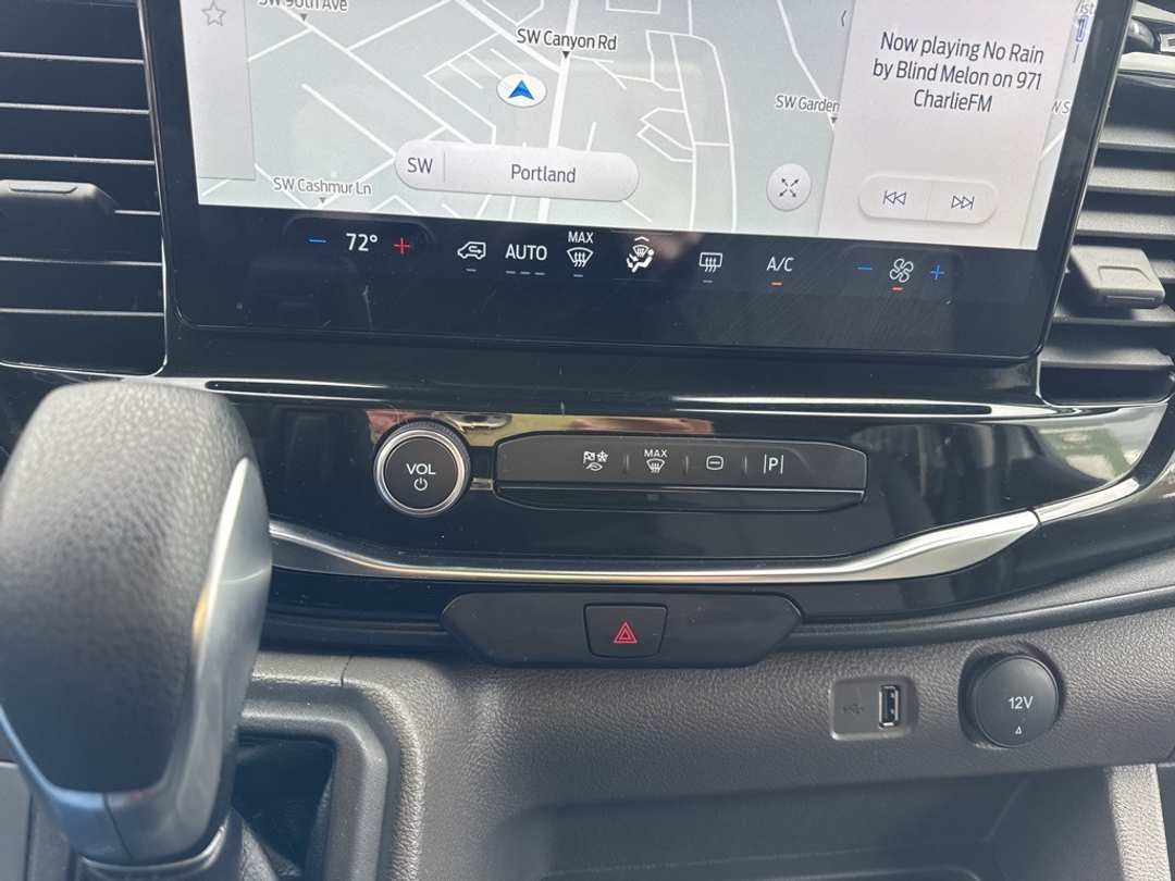 2024 Ford Transit-350 XLT - Image 21