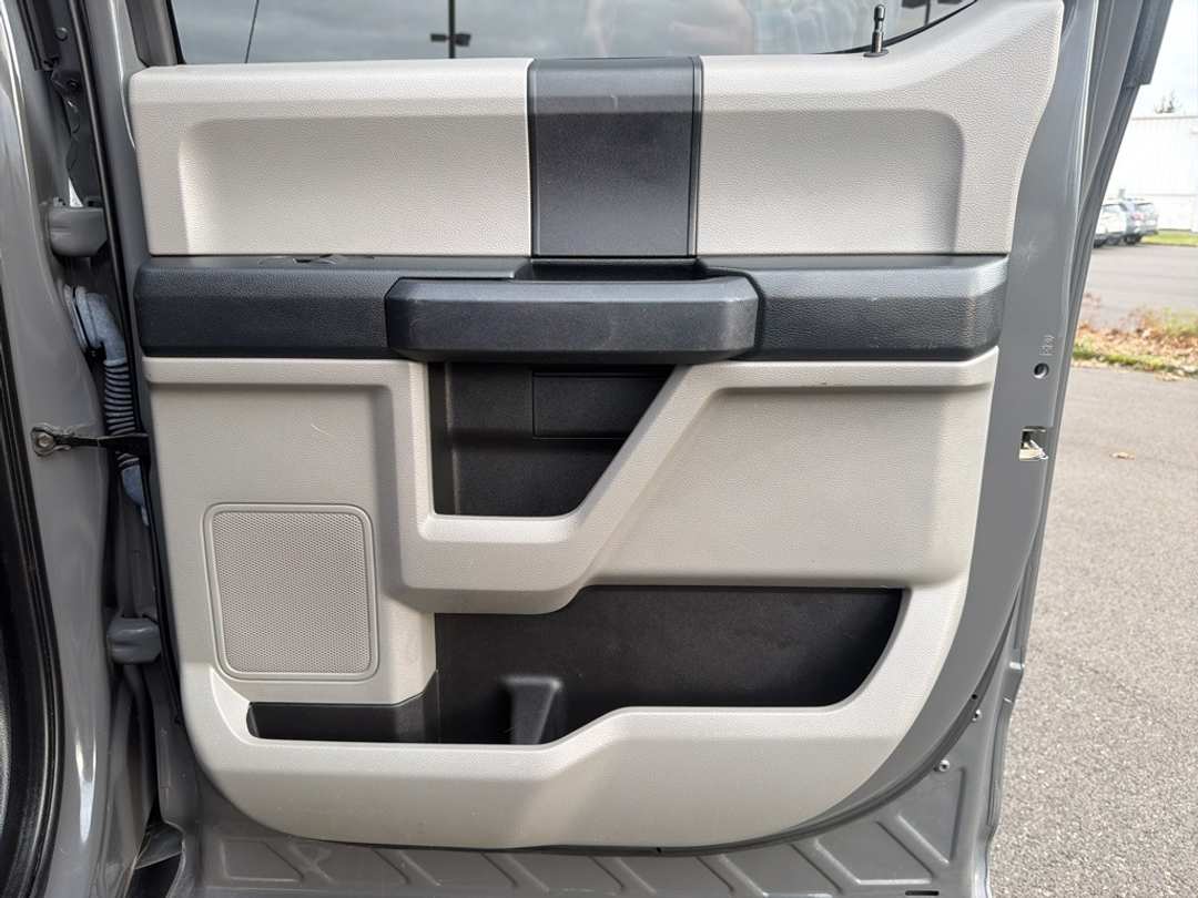 2020 Ford F-150 XL - Image 21