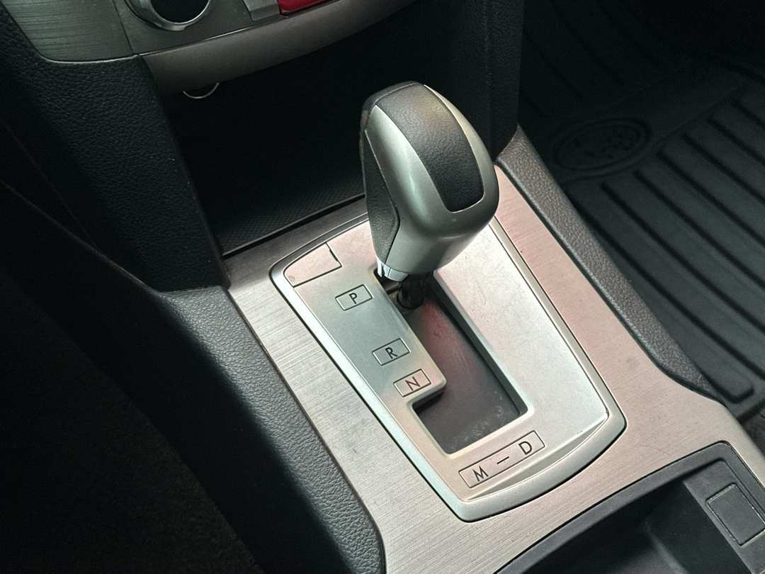 2014 Subaru Outback 2.5i - Image 17