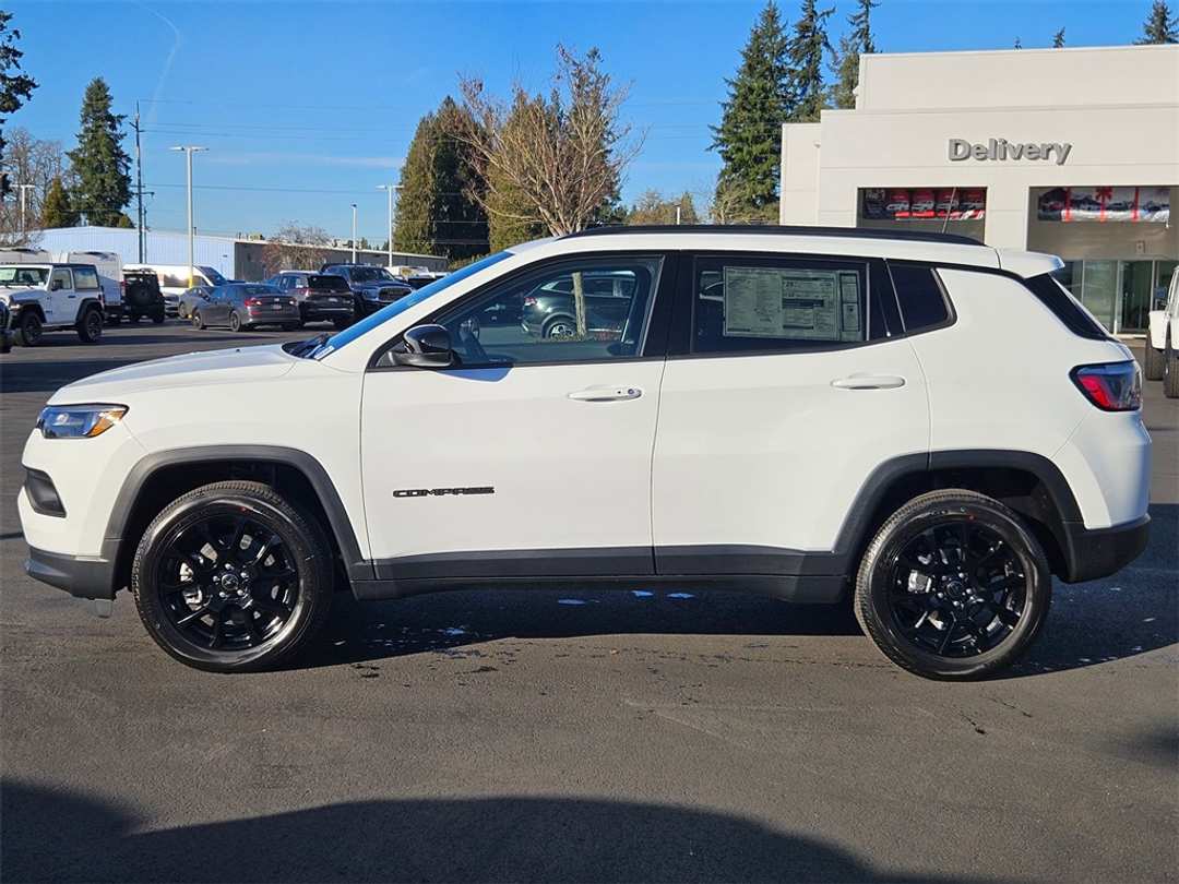 2026 Jeep Compass Latitude - Image 3