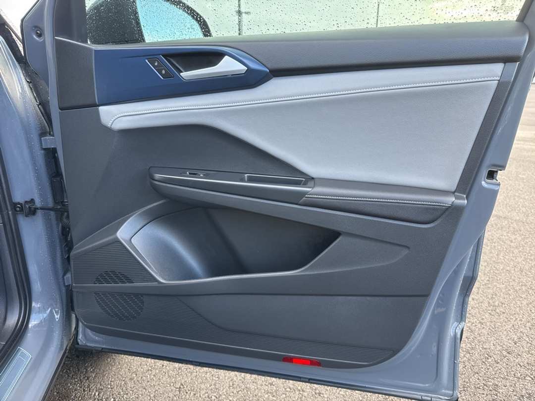 2024 Volkswagen Taos 1.5T SE - Image 26