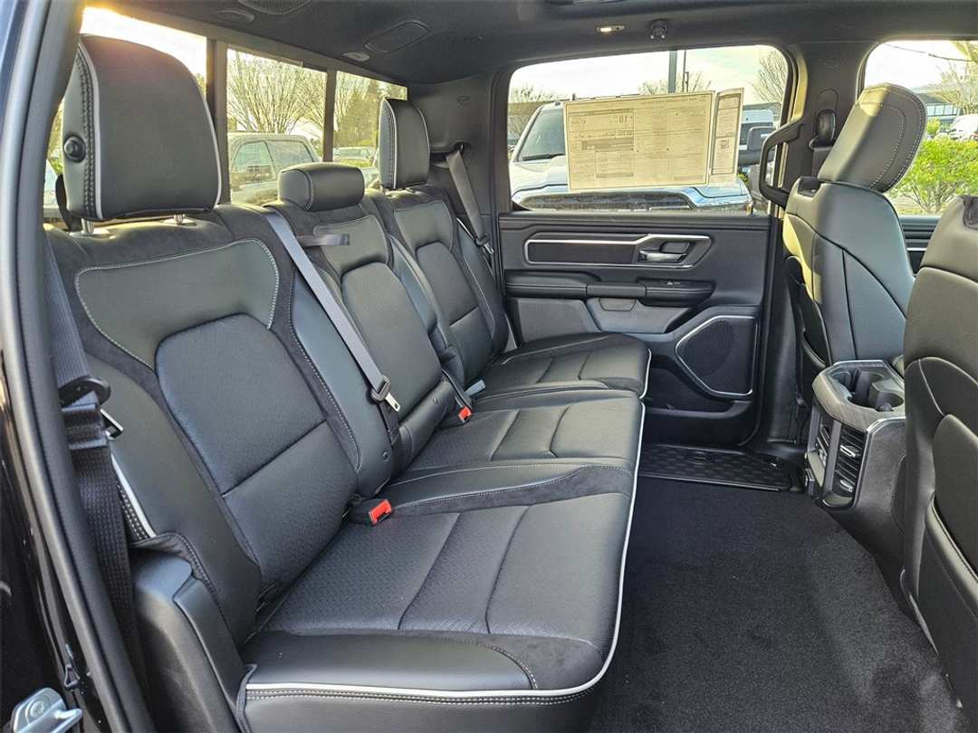 2026 Ram 1500 Laramie - Image 35
