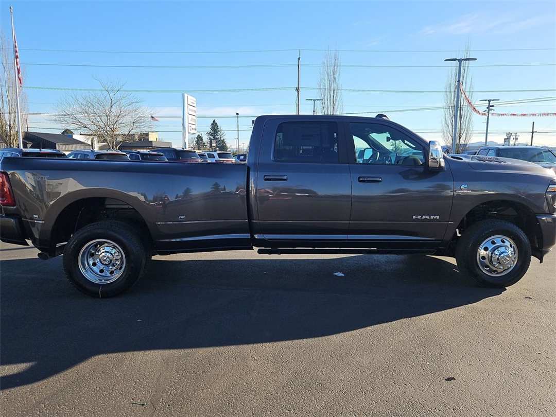 2026 Ram 3500 Laramie - Image 7