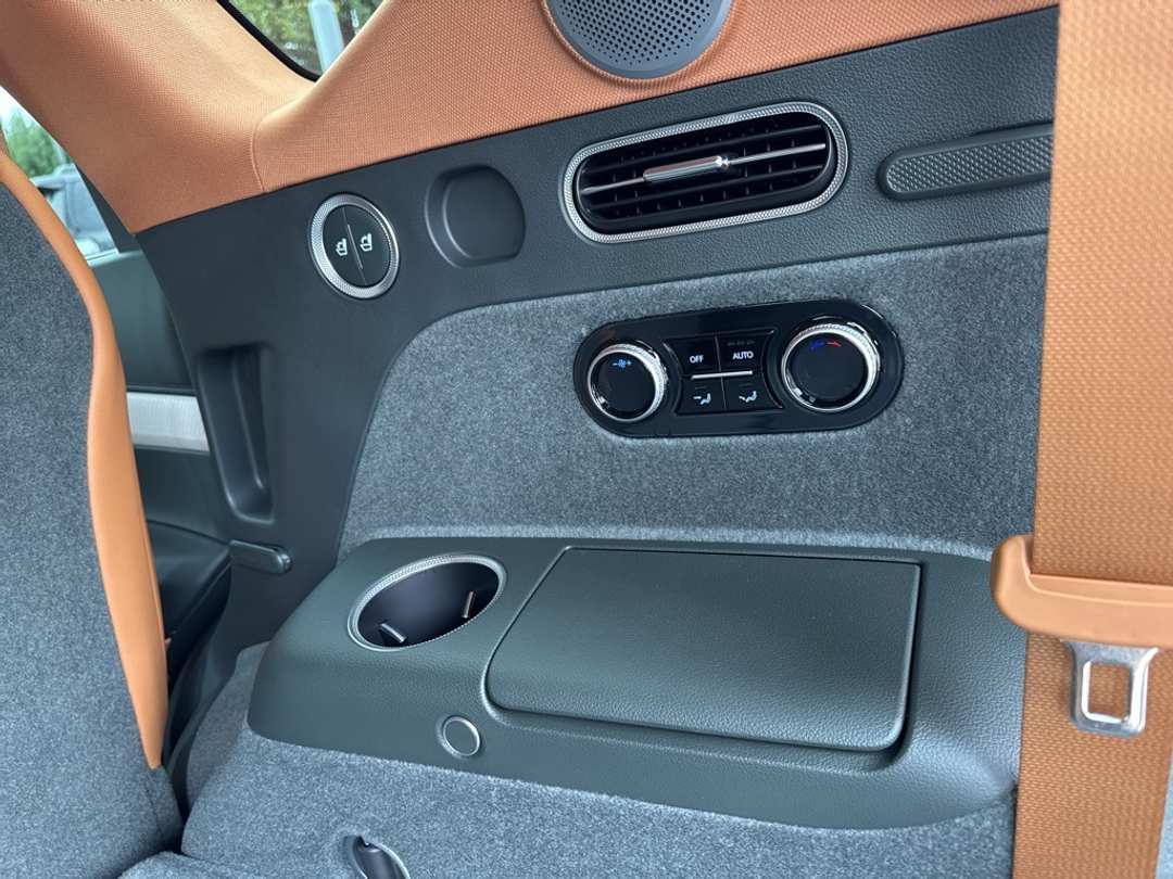 2026 Genesis Gv80 2.5T Prestige - Image 15