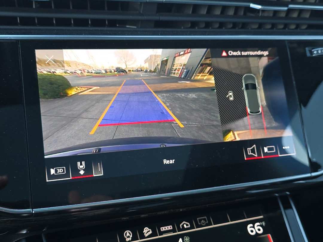 2022 Audi Q7 45 Premium - Image 20