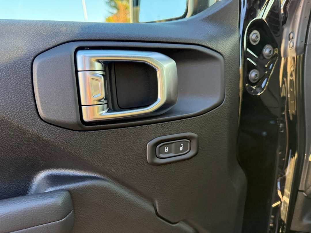 2026 Jeep Wrangler Sport - Image 12