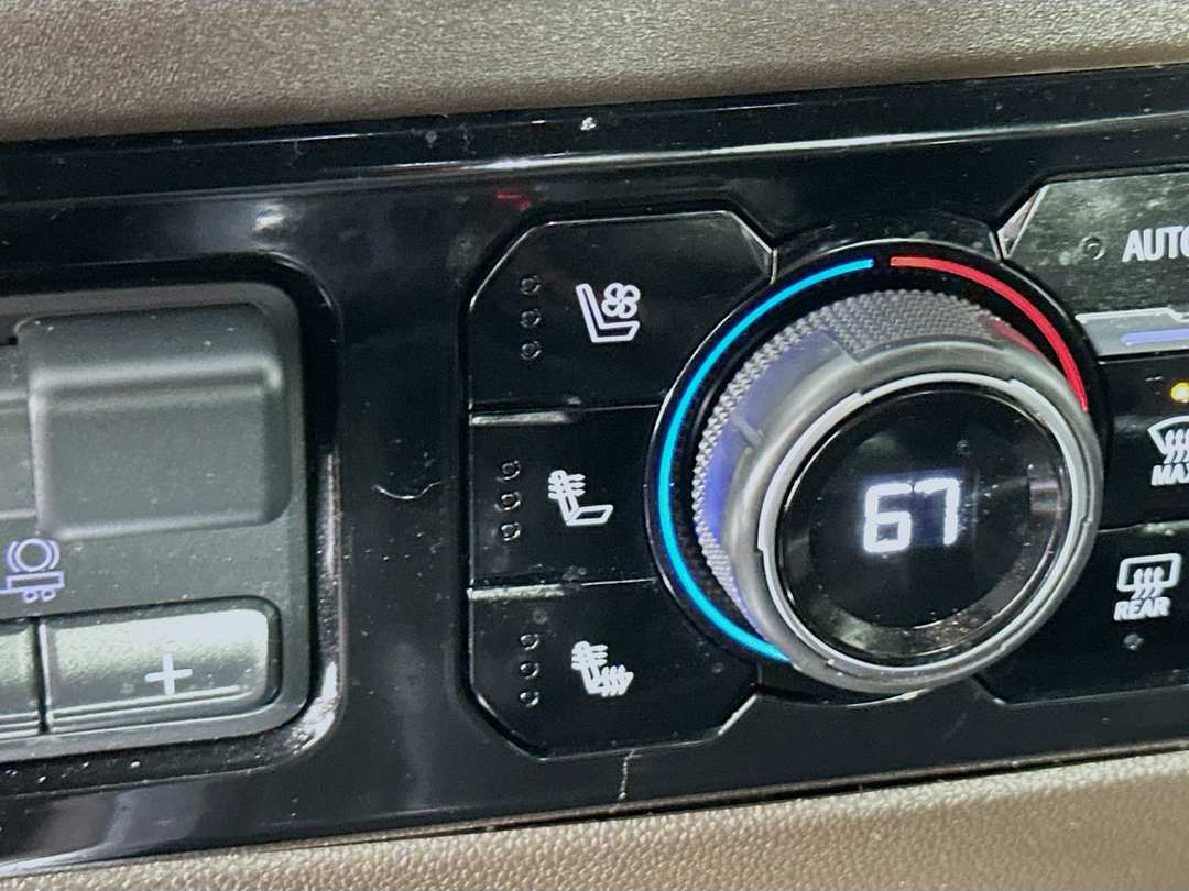 2022 Chevrolet Silverado 1500 LTZ - Image 22