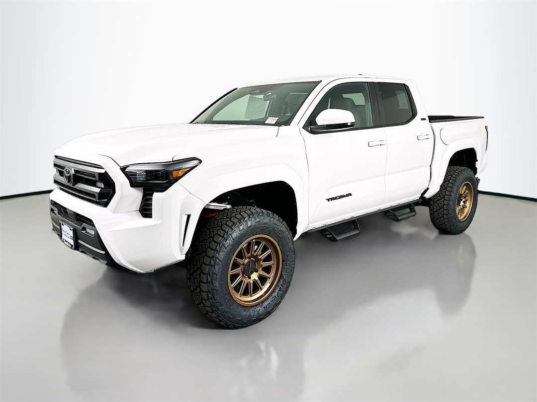 2025 Toyota Tacoma SR5 - Image 3