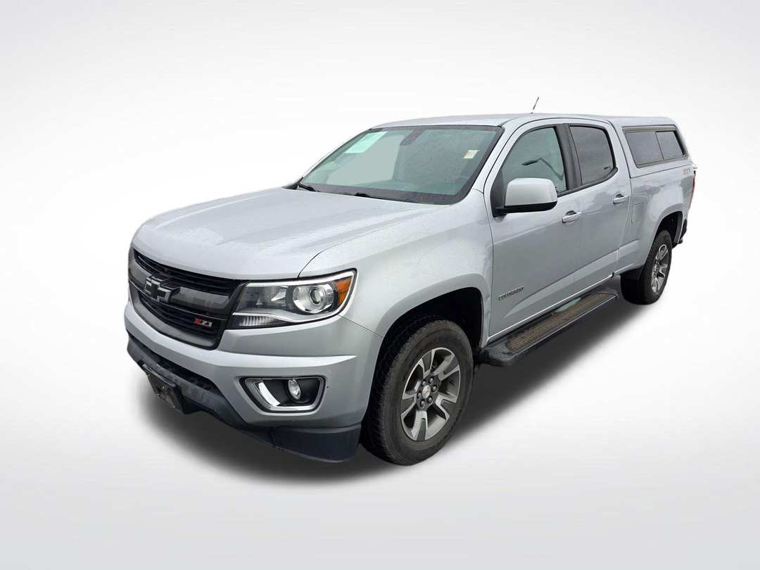 2019 Chevrolet Colorado Z71 - Image 2