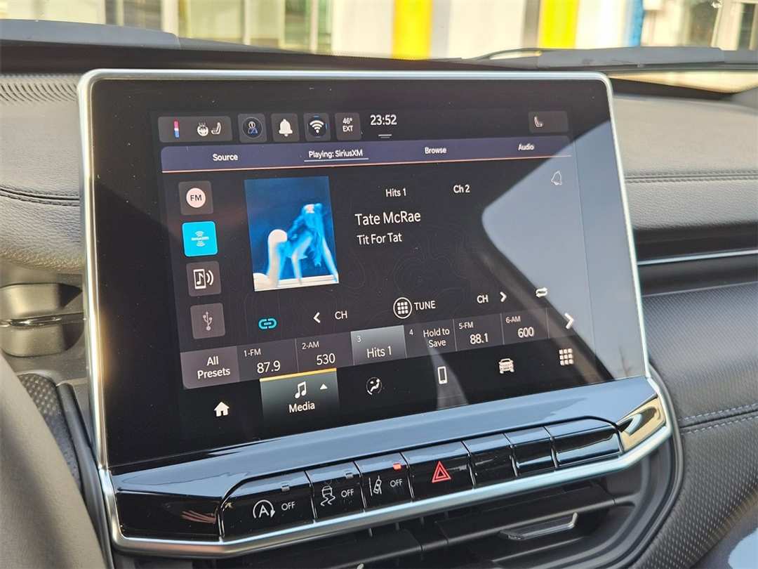 2026 Jeep Compass Latitude - Image 20