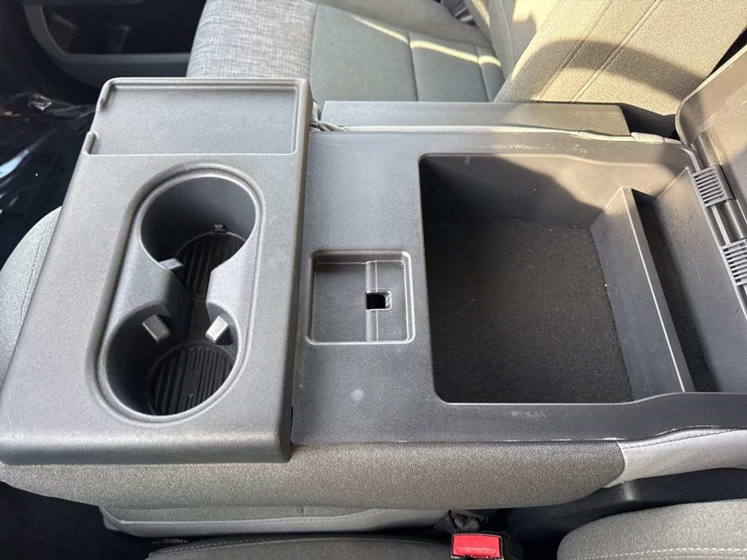 2023 Ford F-150 XLT - Image 38