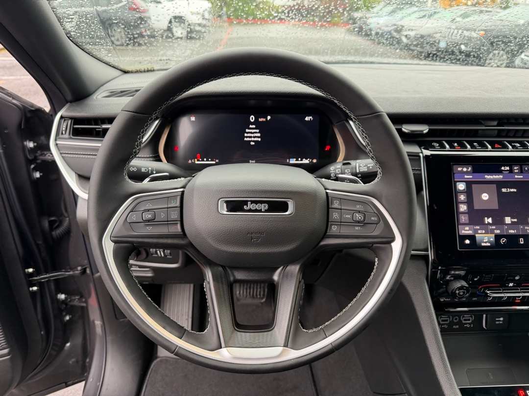 2025 Jeep Grand Cherokee L Altitude X - Image 18