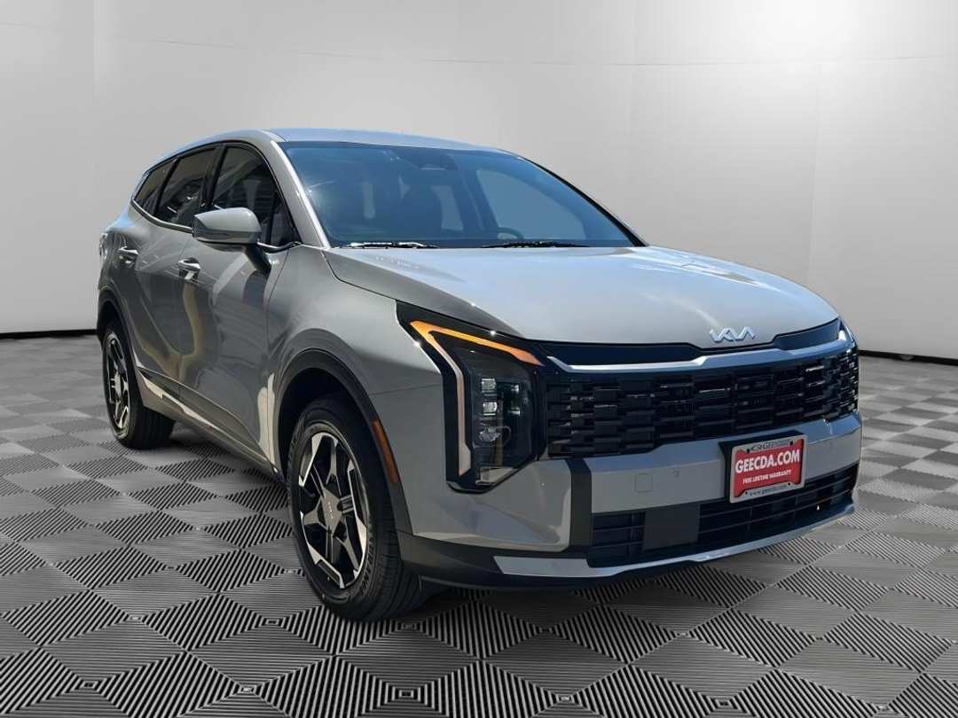 2026 Kia Sportage S - Image 3