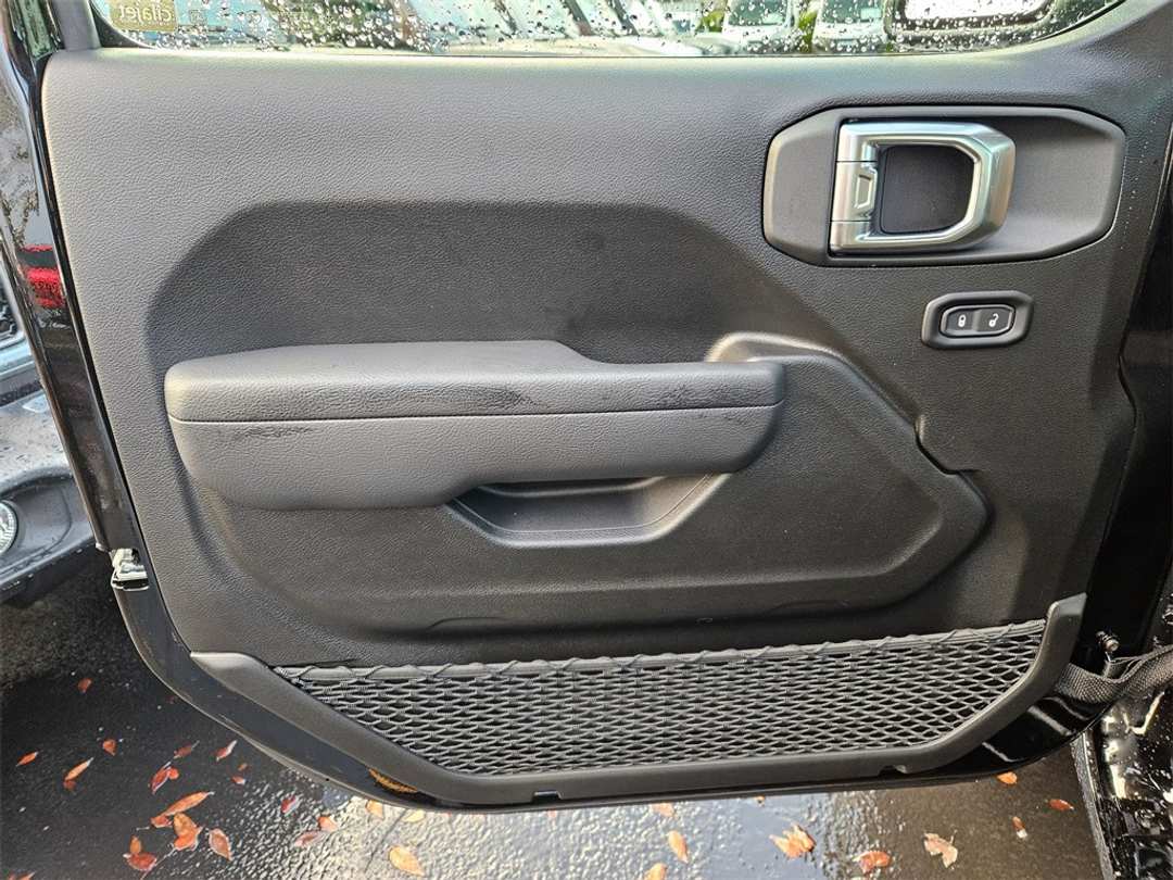 2026 Jeep Wrangler Sport - Image 10