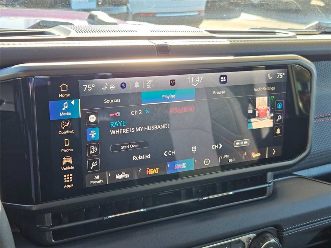 2026 Jeep Gladiator Rubicon - Image 21