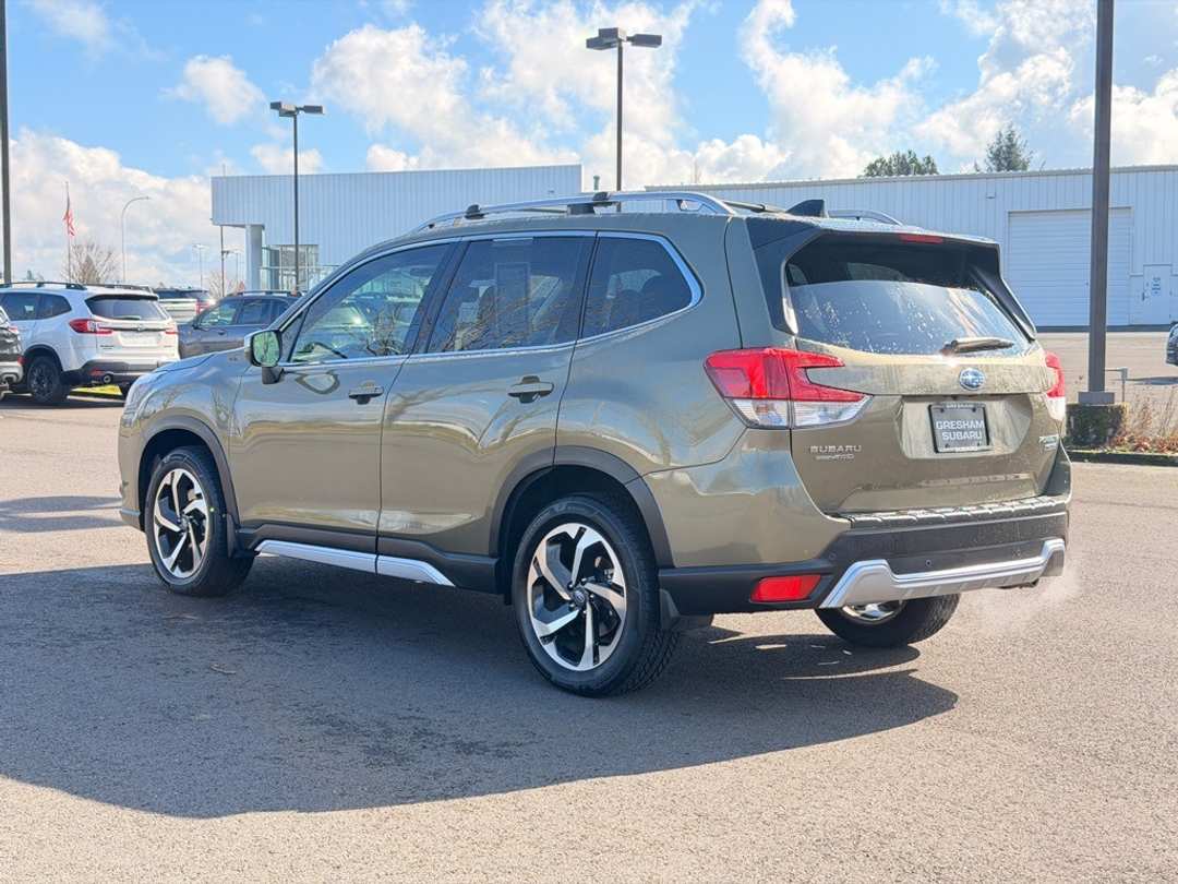 2024 Subaru Forester Touring - Image 6