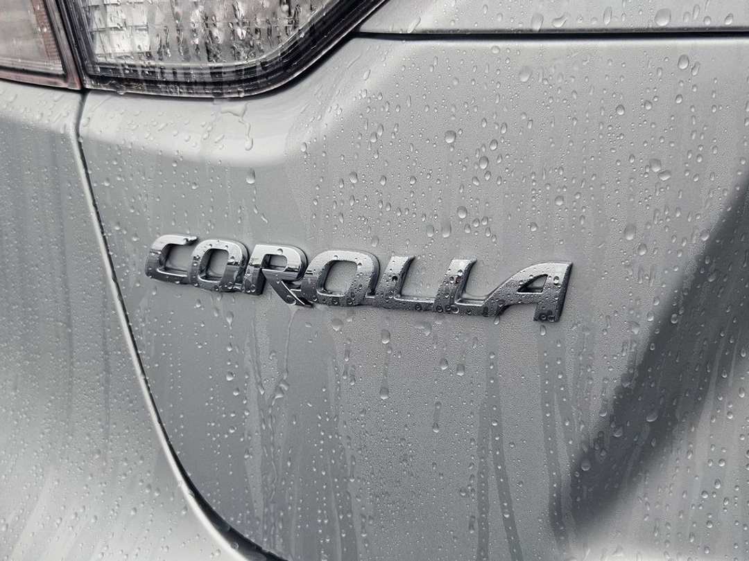 2025 Toyota Corolla LE - Image 30