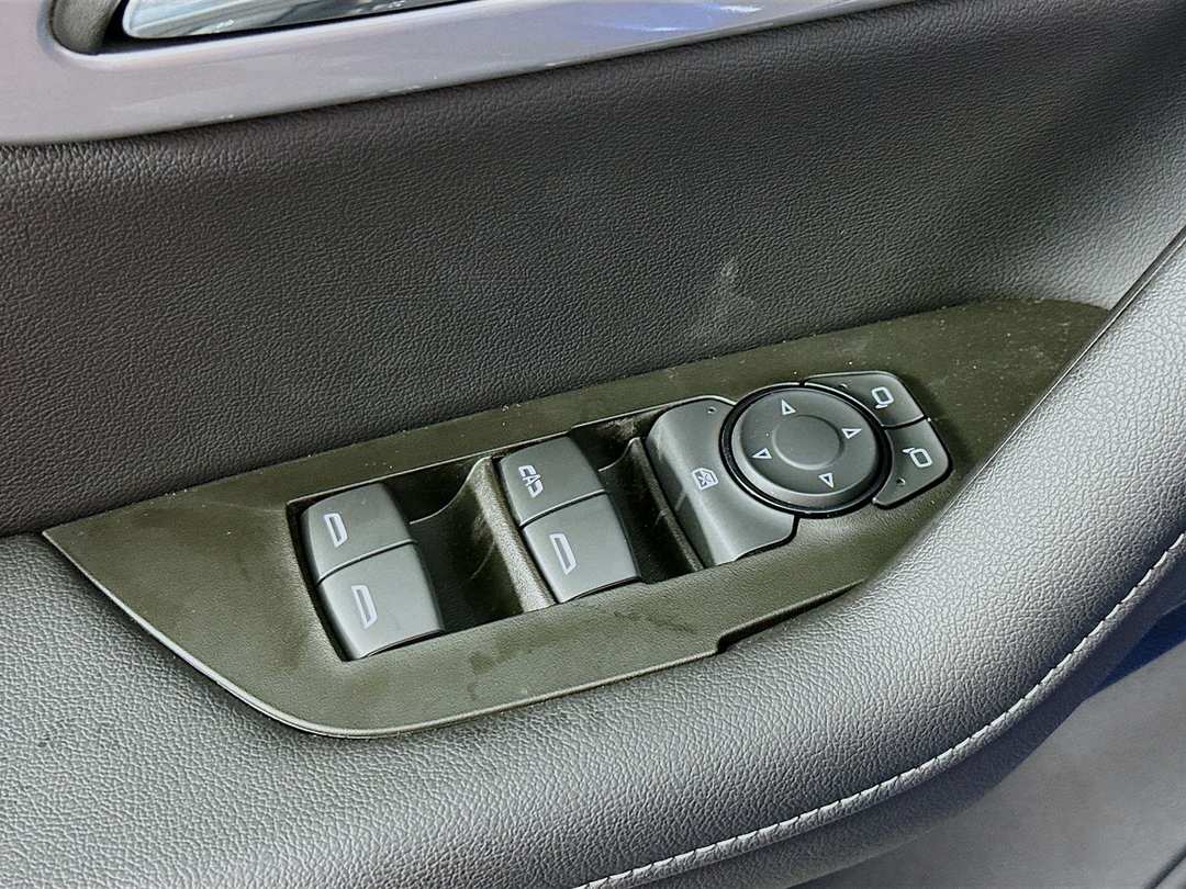 2025 Chevrolet Blazer LT - Image 19