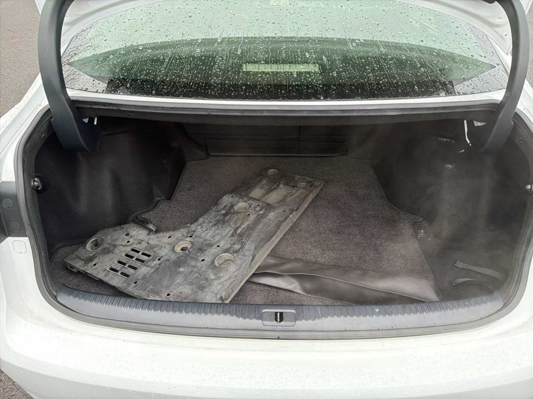 2015 Lexus Is 250 - Image 19