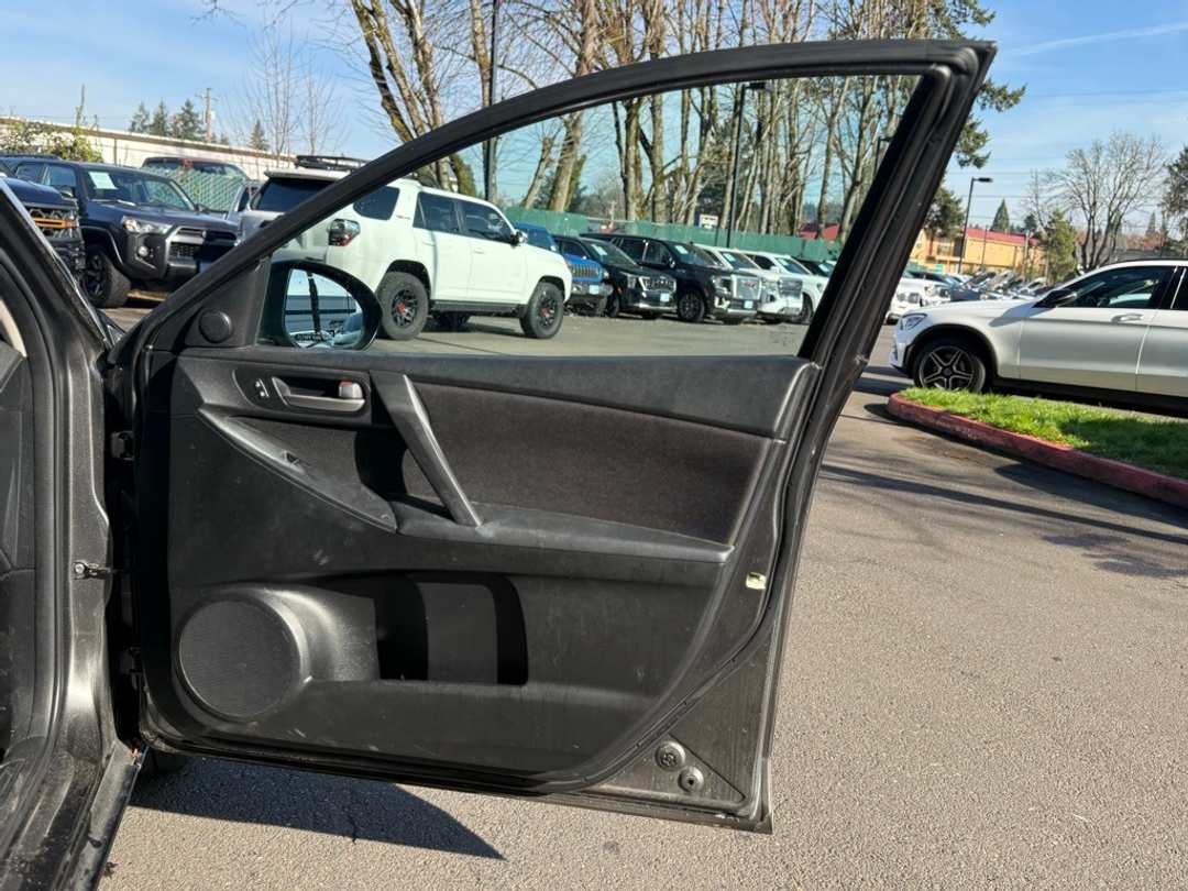 2012 MAZDA Mazda3 i Touring - Image 14