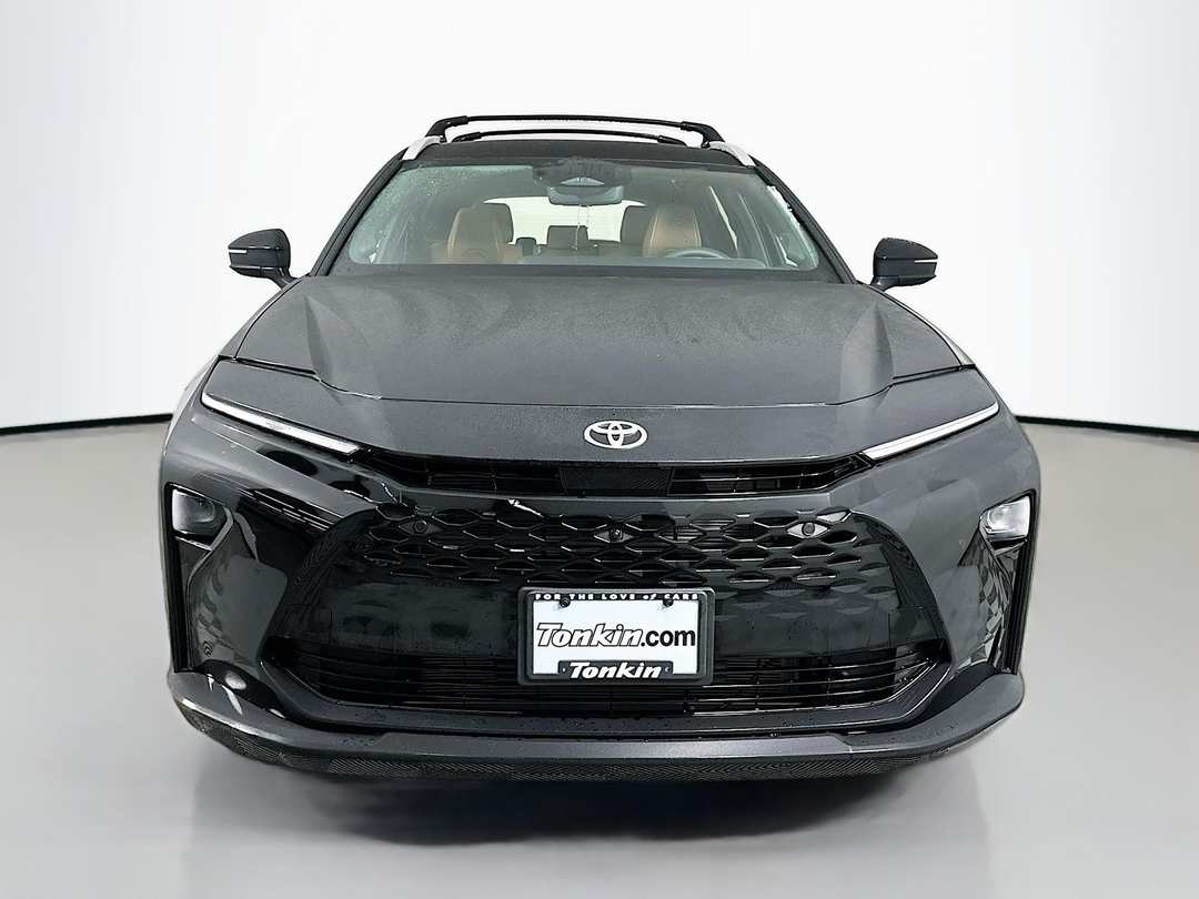 2026 Toyota Crown Signia Limited - Image 2