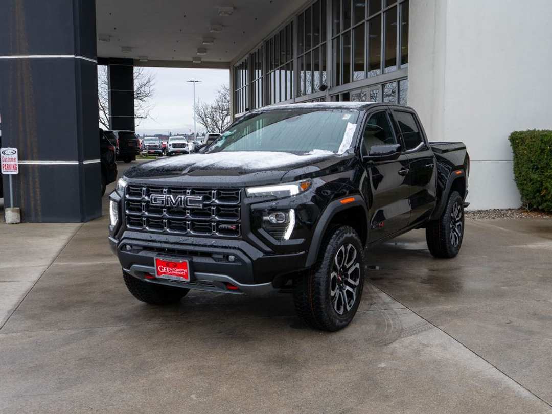 2026 GMC Canyon AT4 - Image 3