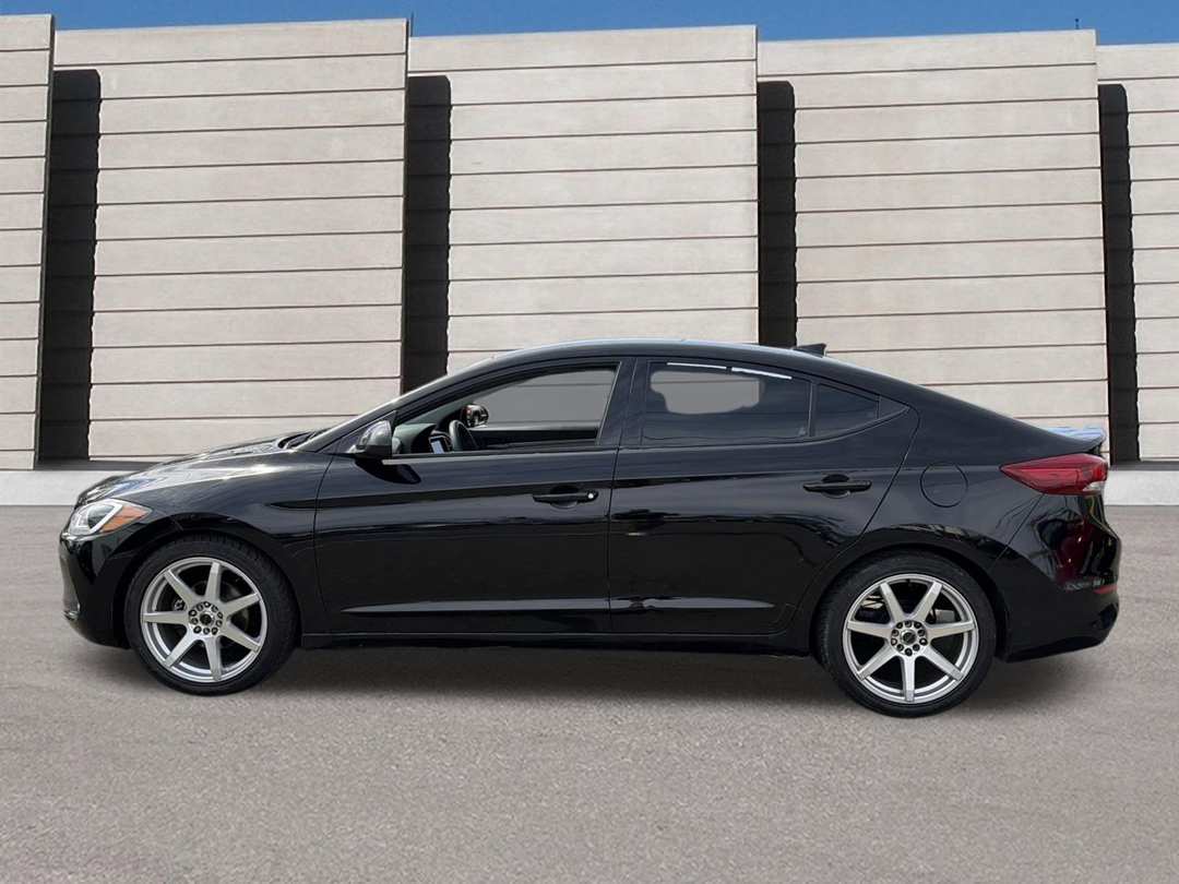 2017 Hyundai Elantra SE - Image 2