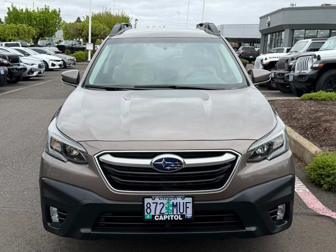 2021 Subaru Outback Premium - Image 3