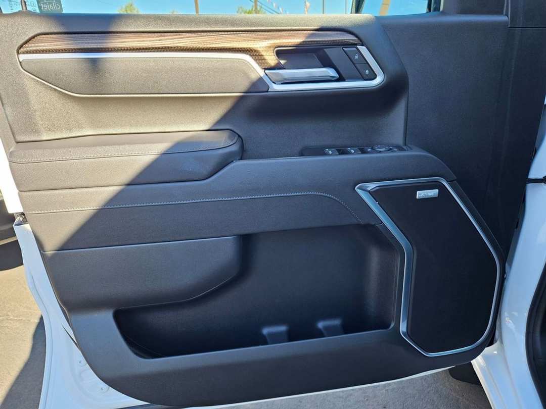 2026 Chevrolet Silverado 1500 RST - Image 10