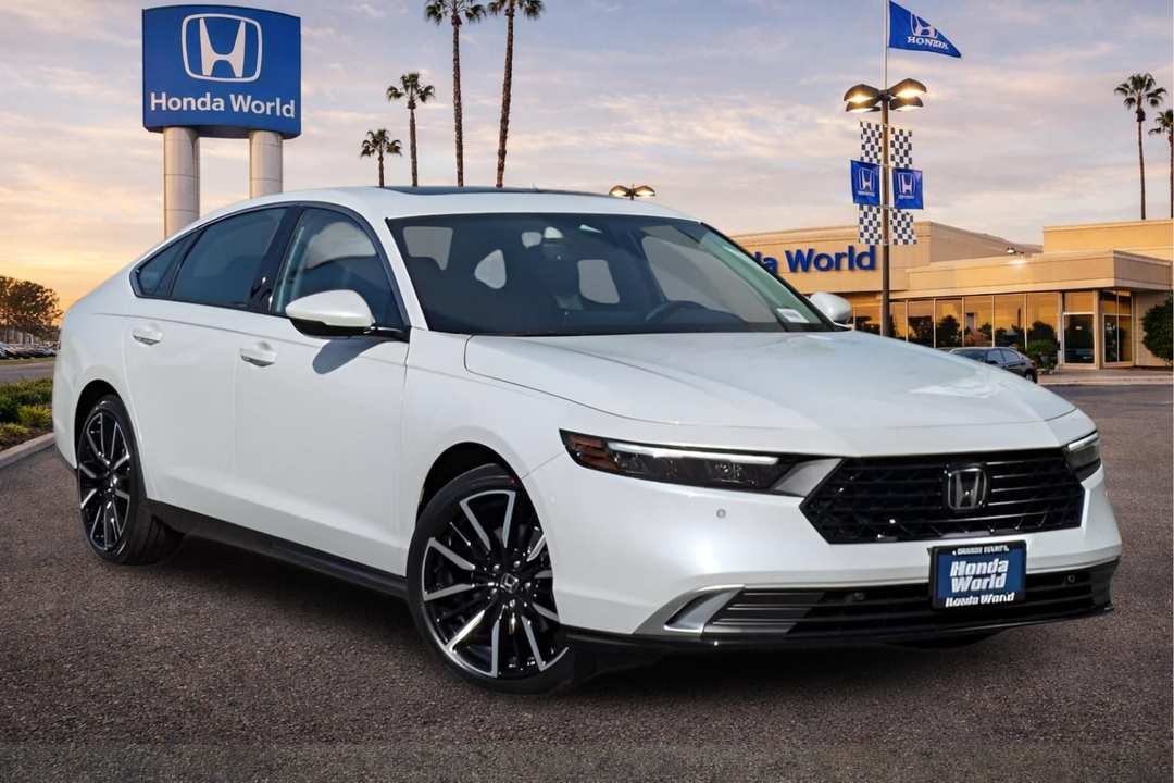 2025 Honda Accord Touring - Image 2