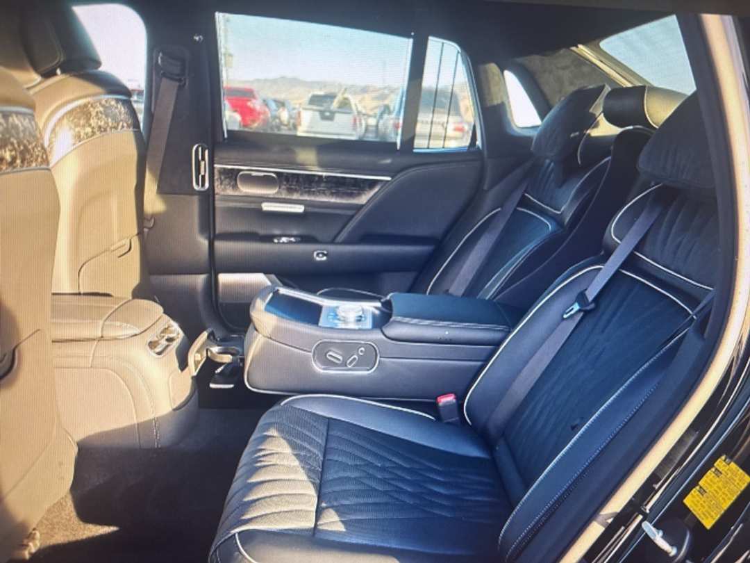 2025 Genesis G90 3.5T eSC - Image 6