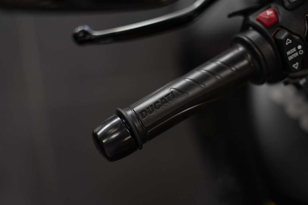 2026 Ducati Diavel V4 - Image 2