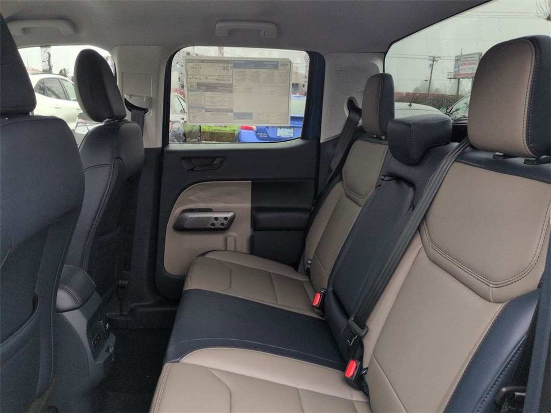 2026 Ford Maverick Lariat - Image 24