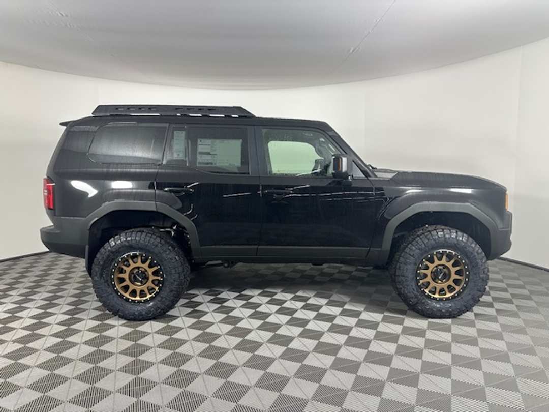 Toyota Land Cruiser - Image 4