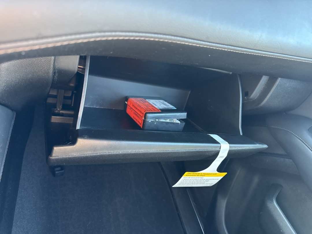 2024 Chevrolet Suburban High Country - Image 31