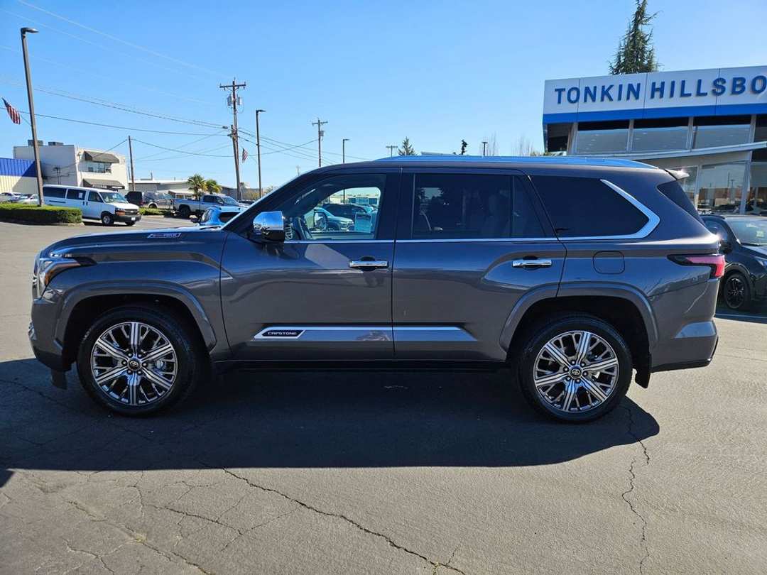2025 Toyota Sequoia - Image 3