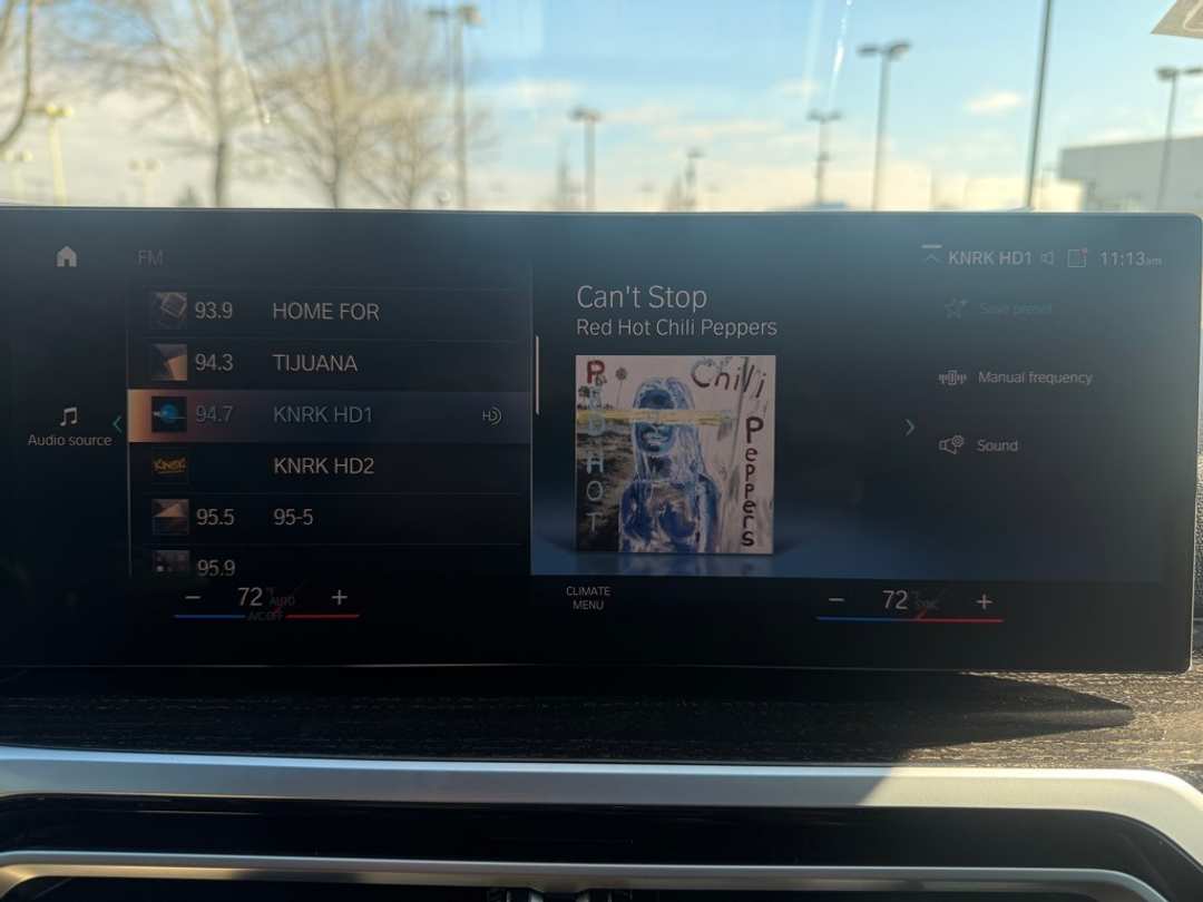 2023 BMW 3 Series 330e xDrive - Image 38