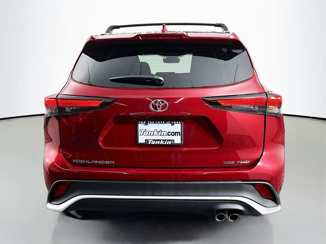 2026 Toyota Highlander XSE - Image 6