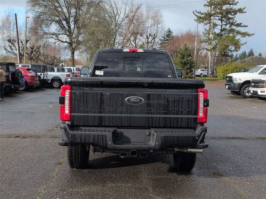 2026 Ford F-350Sd Lariat - Image 4