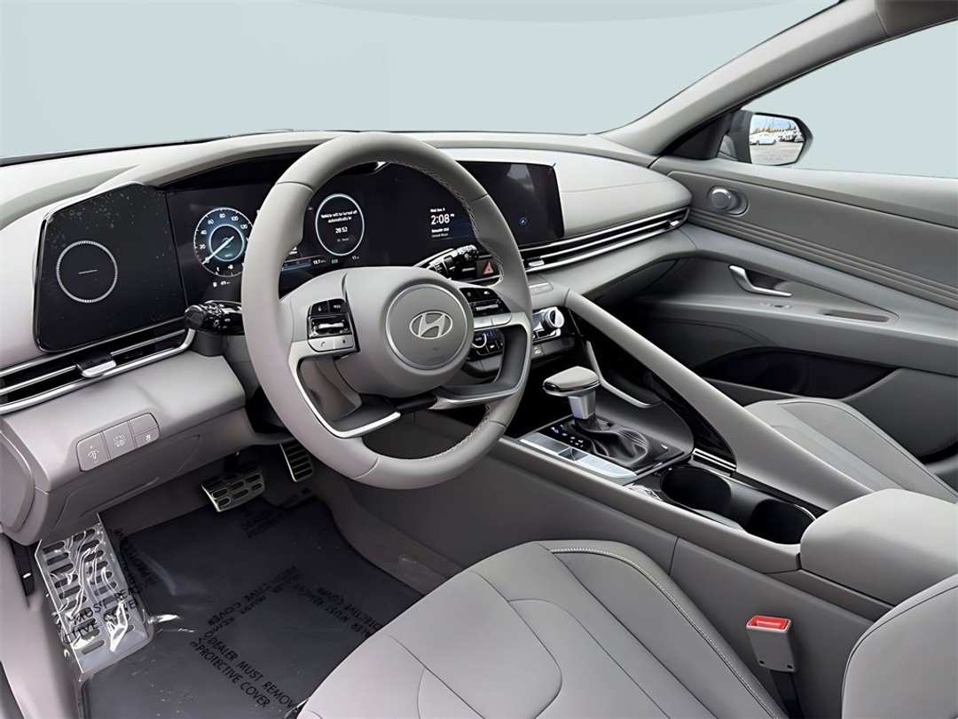 2026 Hyundai Elantra SEL Sport - Image 15