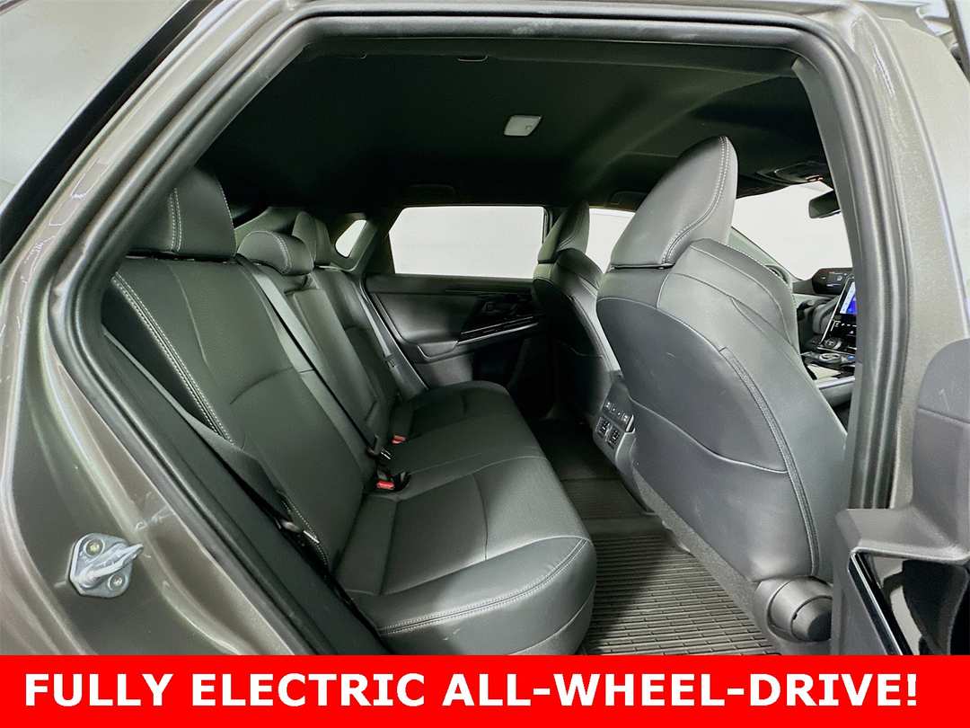 2023 Subaru Solterra Limited - Image 23