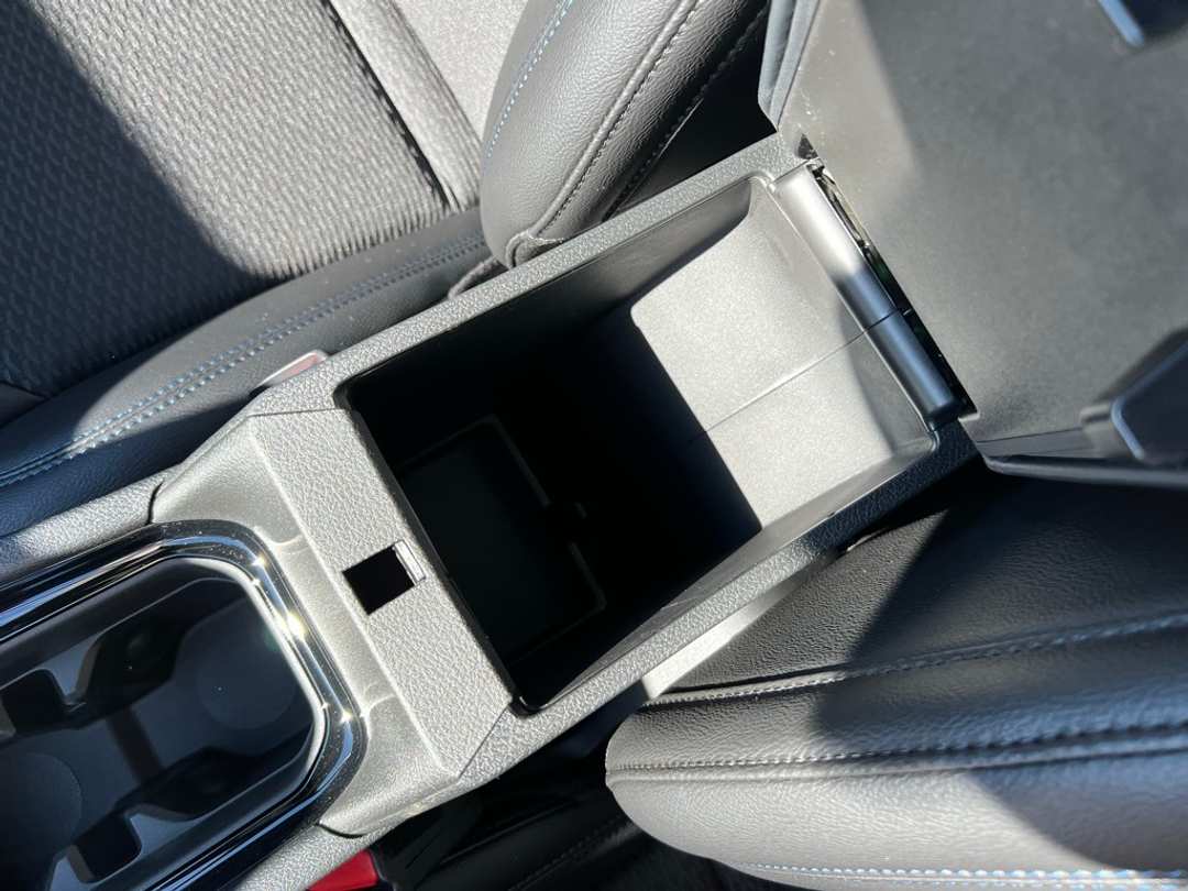 2026 Jeep Compass Latitude - Image 23