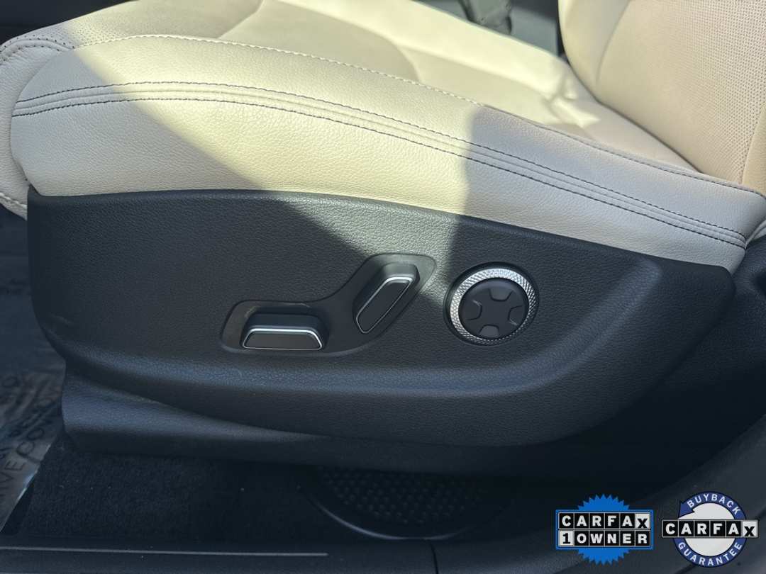 2025 Genesis Gv70 2.5T - Image 18