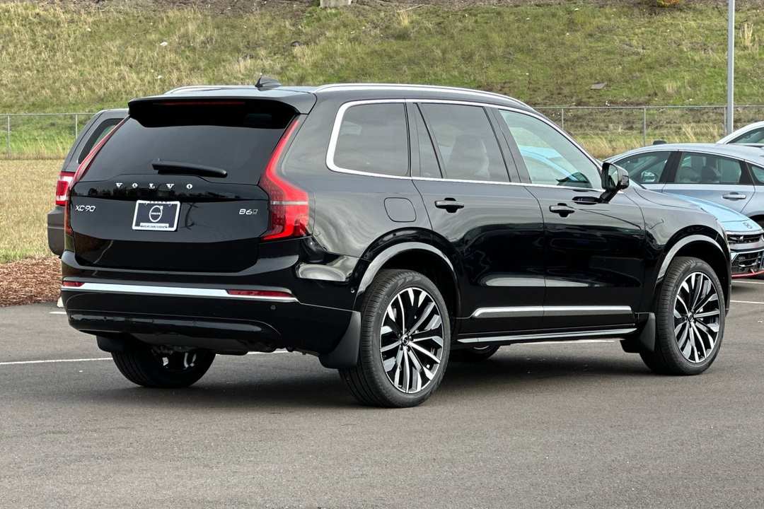 2026 Volvo Xc90 B6 Plus 7Seater - Image 3